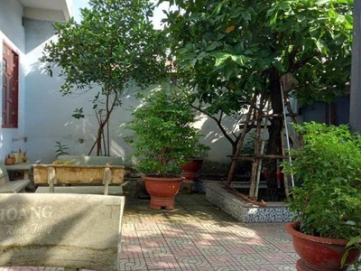 cảnh báo : cơ hội có 1-0-2 chỉ còn duy nhất   biệt thự mặt tiền chợ bình chánh - 270m   vàng 3