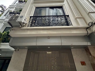 252.32.5 ngọc thụy   bồ đề 32 m    5 tầng   8.68 tỷ 0