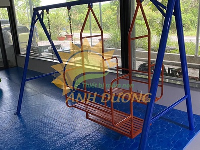 Xích đu ngoài trời dành cho trẻ en mầm non vui chơi 7