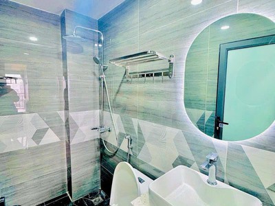 Bán 80m - 9 Tầng - 5.5m.Mặt Tiền.  Võ Chí Công   Tây Hồ.Doanh thu hơn 1 tỷ/ năm 3