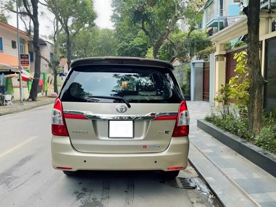 Cần bán innova sx 2016 bản 2.0E xịn màu vàng cát 4