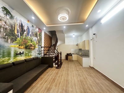 Nhà đẹp Hoàng Hoa Thám gần ngõ thông ô tô 32m  giá 7.2 tỷ 0