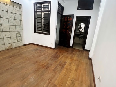 Nhà đẹp Hoàng Hoa Thám gần ngõ thông ô tô 32m  giá 7.2 tỷ 3