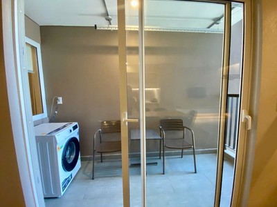 Cho thuê căn hộ Fhome 2 phòng ngủ - view phố đẹp 9