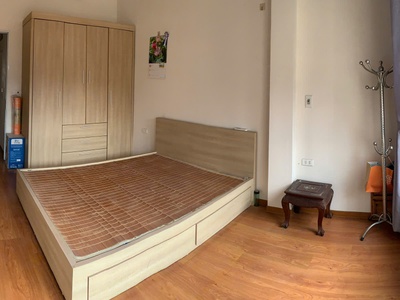 Cho thuê nhà riêng chính chủ tại Hoàng Đạo Thành  50mx4 tầng 1