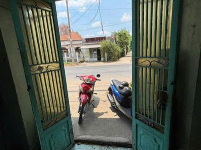 Giảm 100tr  nhà mặt tiền shr 115m2, vuông   dương công khi hóc môn ss 2