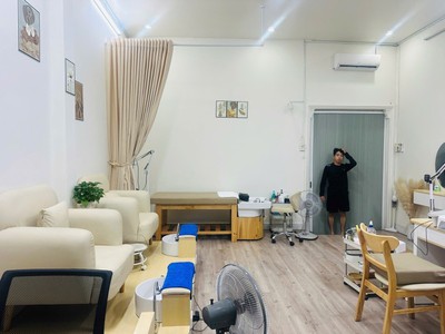 Bán nhà 2t mặt tiền nguyễn thị minh khai,ngang 5m,ngay ngã 4 chiêu liêu 0