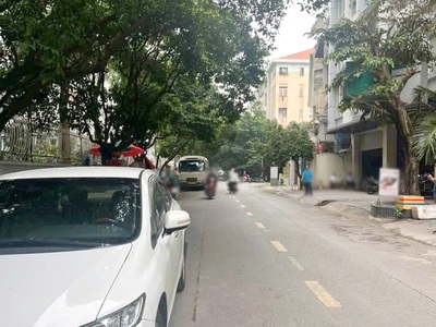 Mặt tiền 4x26m vuông vức hoàng kim giao p5q8 1