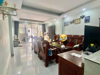 ❤ nhà đẹp 3 tầng, diện tích 90m2  4.5 x 20 , giá chỉ 5.3 tỷ. 2