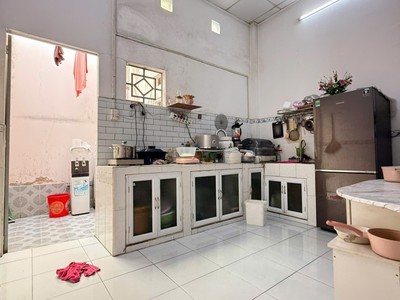 Nhà 1 sẹc lê văn khương thới an quận 12 cũ 93m2 hẻm ô tô 4 tỷ 9. 2