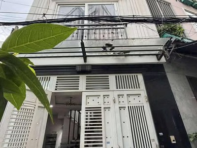 Nhà hxh đường phan xích long phường 4 phú nhuận cũ. 0