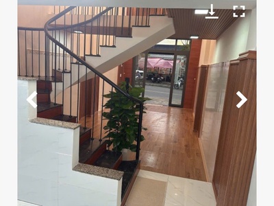 - nhà 2 tầng mặt tiền đường phan tứ, trục đường phố tây đi bộ, vài bước chân ra bãi tắm mỹ khê. 3