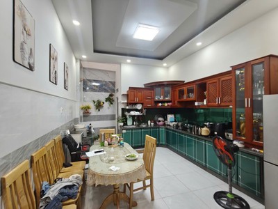 Bán nhà riêng 3 tầng, 89m2, 4pn, đường 102, tăng nhơn phú a, q.9. tp hcm sổ hồng, 7.95 tỷ. 1