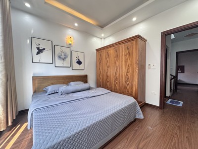 Nhà đẹp phân lô ô tô đỗ cửa ngọc lâm 40m2 x 5 tầng15.5 tỷ long biên- hà nội. 3