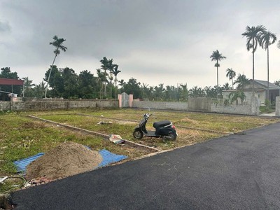 8xx triệu - lô 82,7m  đường nhựa 4m, giá hiếm tại kính trực tân phong kiến thụy  zalo 0567 222 555 1