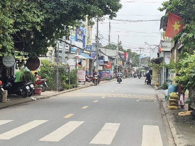 Bán tòa nhà chdv phần thô  q.12, thạnh lộc 15: 1400m2, shr, giá chỉ 43 tỷ. 1