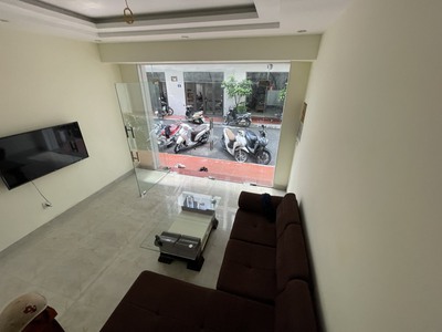 Cho thuê nhà 5 phòng ngủ Văn Cao, DT: 55m2 x 4 tầng. 7