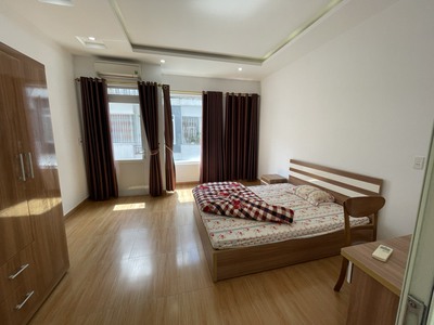 Cho thuê nhà 5 phòng ngủ Văn Cao, DT: 55m2 x 4 tầng. 1