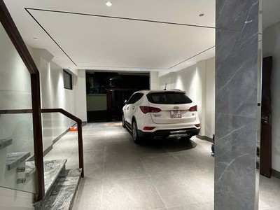 Siêu phẩm 6 tầng thang máy p.phúc đồng, cạnh vinhoms, gara ôtô, 40m2, gía 9,6 tỷ. 1