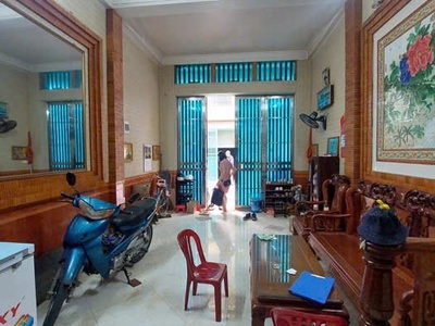 Nhà xuân la, 43m, 5 tầng  có gala oto, nở hậu  mặt tiền lý tưởng 0