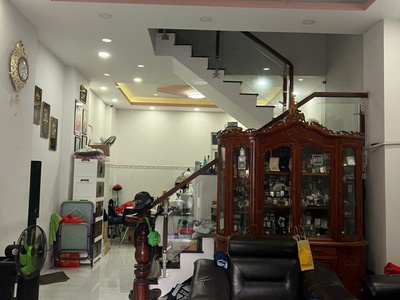 Bán nhà mặt phố đường số 33, bình trưng tây, q2, tp hcm, dt 85 m2, 4 tầng, 4pn, sh, giá 8.65  tỷ. 0