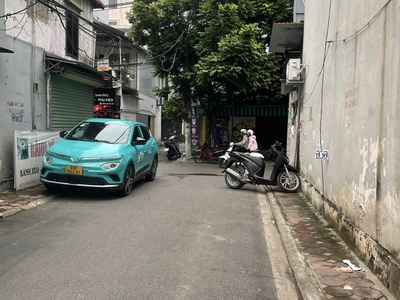 Chủ cần bán 31 m2 đất học viện nông nghiệp, giá chỉ 6.82 tỷ, lh 0985865658 0