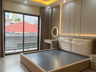 Siêu đẹp, bán nhà nguyễn sơn long biên, thang máy-oto vào nhà-ngõ thông-nở hậu, 52m nhỉnh 17 tỷ tl 0