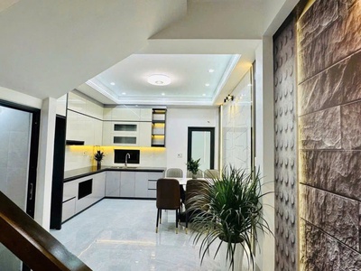 Bán nhà nguyễn văn cừ long biên, dân xây, oto,ngõ thông,42m nhỉnh 8 tỷ 1