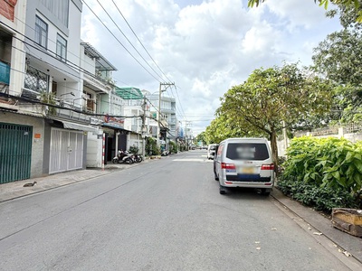 Nhà 4.8x19m, mt đường lê quang kim p8 q8 2