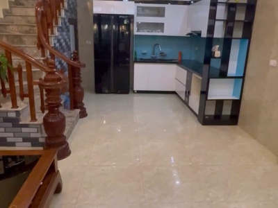Chính chủ cho thuê nhà 4 tầng   full nội thất 3
