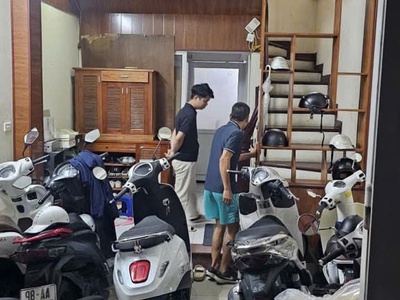 Bán nhà phân lô kim mã - gần công viên thủ lệ - 2 thoáng - giá 11.9 tỷ 1
