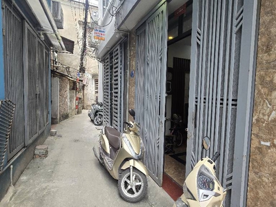 Bán nhà tân khai lĩnh nam 5 tầng long lanh dân xây hoàng mai 4