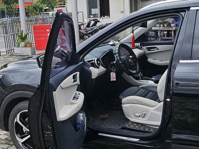 Chính chủ cần bán xe nhãn hiệu MG HS 1.5 DEL 0