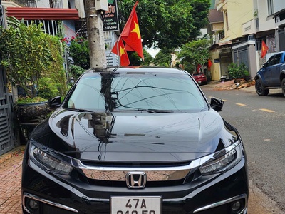 Bán  HONDA CIVIC 1.8E   dk2020 3