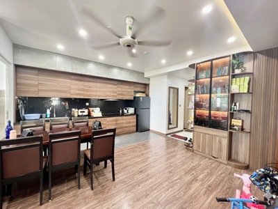 Bán căn góc 3 ngủ full đồ   Chung cư Thanh Hà  Thông tin căn hộ:  Vị trí: Khu 5, tòa B2.1   Chung cư 1