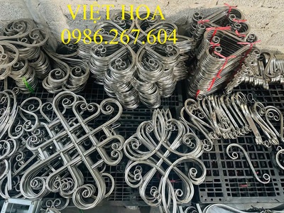 Việt Hoa Sắt Mỹ Thuật 2
