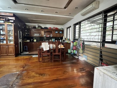 Biệt thự sân vườn siêu đẹp   xuân đỉnh, bắc từ liêm   245m    4 tầng   mt 15m   giá 51 tỷ 0