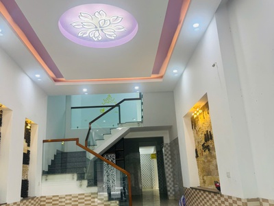 Bán nhà 2 tầng đường huỳnh ngọc huệ - trục đường kinh doanh 0
