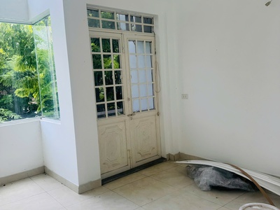 Bán nhà 2 tầng đường huỳnh ngọc huệ - trục đường kinh doanh 1