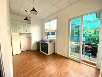 Nhà phố - đã có sổ - quận 8 - bán gấp 2