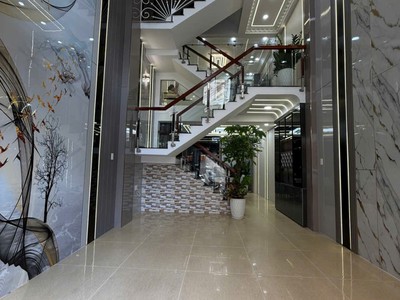 Nhà 5 tầng full nội thất hẻm ô tô trần thị năm phường tân chánh hiệp quận 12 cũ 6 tỷ 3. 1