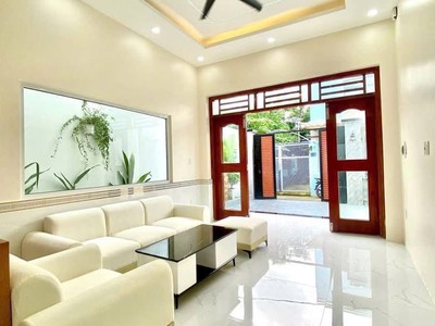 Biệt thự mini mới hoàn thiện 105m2 hẻm ô tô đậu cửa gần chợ hóc môn. 3