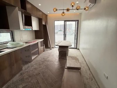 Nhà mưới kính koong  ngọc thụy 6 tầng thang máy full nội thất ô tô ngủ trong nhà 11.8 tỷ long biên 3