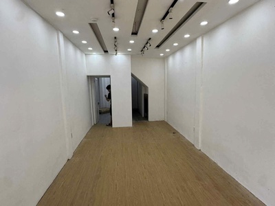 Cho thuê riêng tầng trệt hoặc cho thuê nguyên căn mt trần minh quyền   q10 2