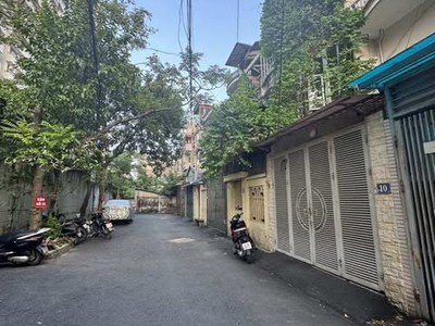 Phân lô cầu giấy - 2 thoáng trước sau - khu vực dân trí cao - chủ thiện chí - giá đầu tư 0