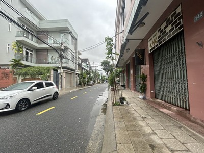 Góc mặt tiền thanh long, hải châu, 320m2, ngang 18m, giá đầu tư 2