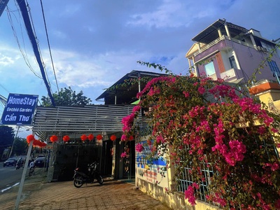 Bán khách sạn bình thuỷ, cần thơ   dt 200m2   kiến trúc hiện đại 18 phòng 2