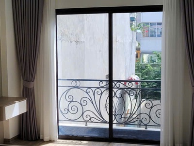 Bán nhà mặt ngõ nguyễn sơn, gần nguyễn văn cừ   nhà mới 5 tầng, 6 phòng ngủ, thang máy   khu hàng 4