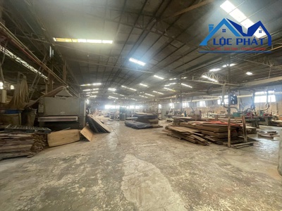 Bán xưởng gần 2500m2 tp biên hòa, đồng nai giá 30 tỷ 2