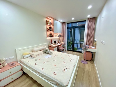 Lạc long quân 35m x5 tầng 11,55 tỷ-15m ô tô tránh,phân lô,thang máy,ngõ thoáng rộng 2